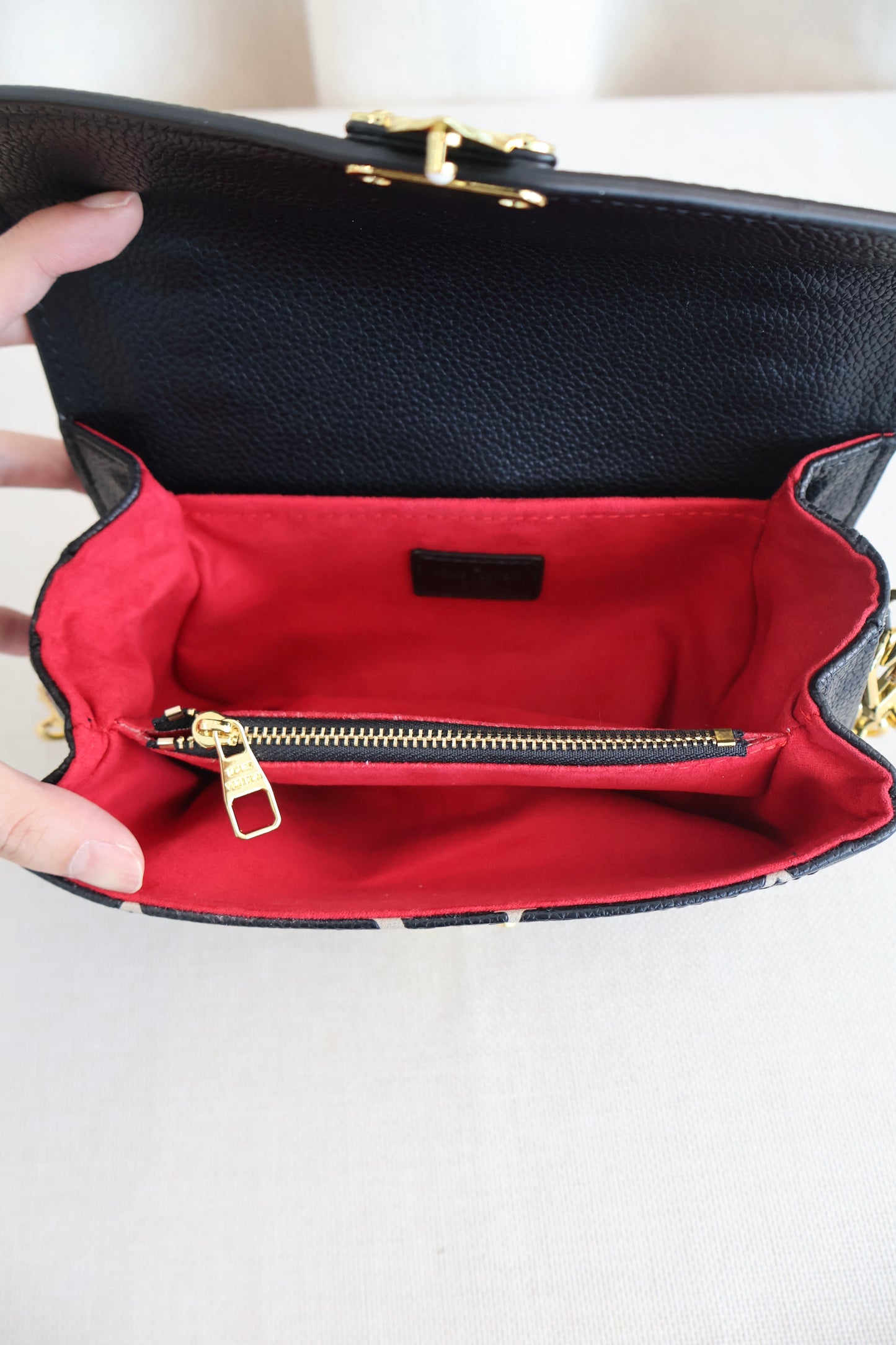 Louis Vuitton Metis East West Black Bicolour (Whatsapp for Price & Grade)