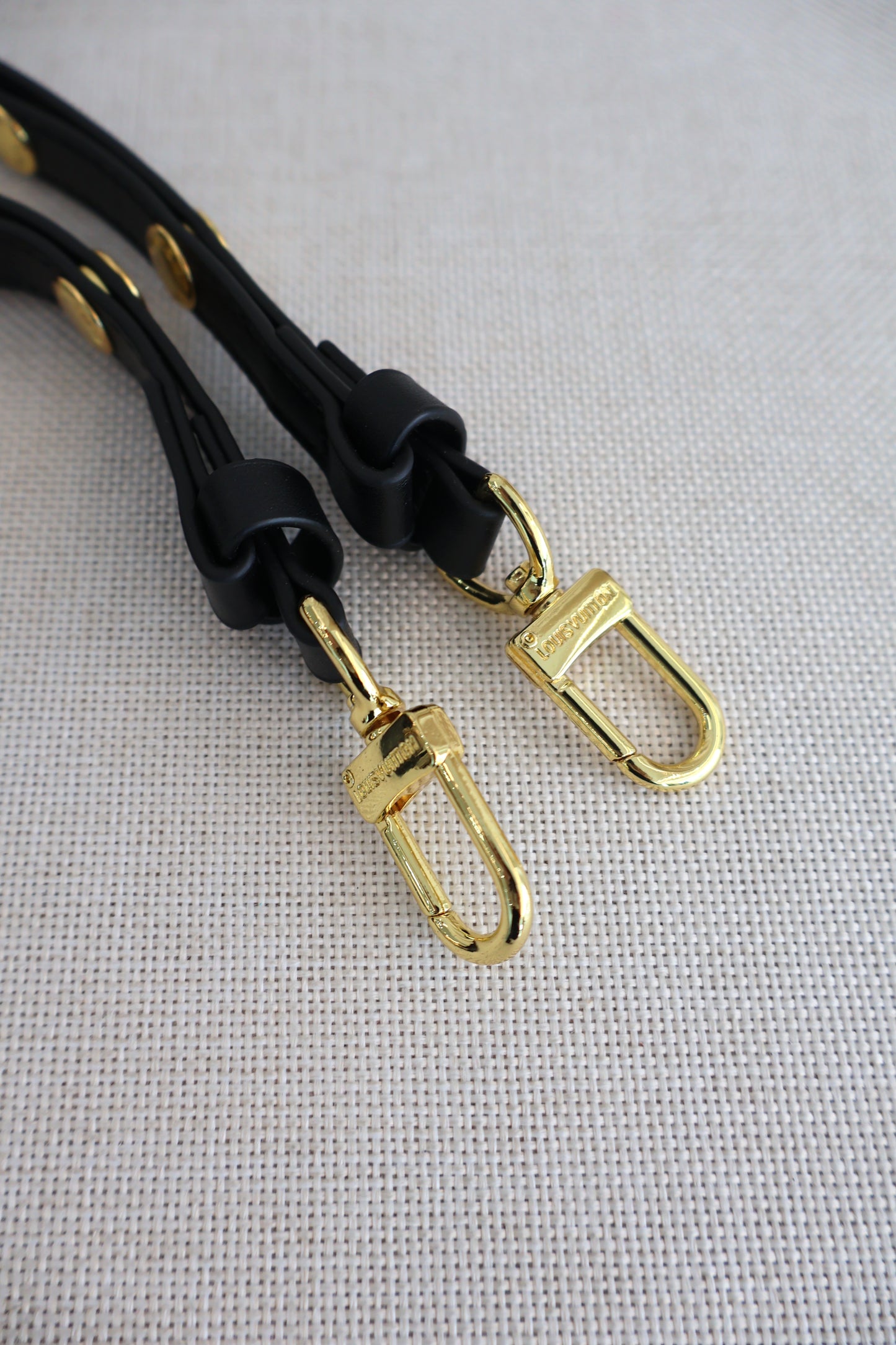 Louis Vuitton Metis East West Black Bicolour (Whatsapp for Price & Grade)
